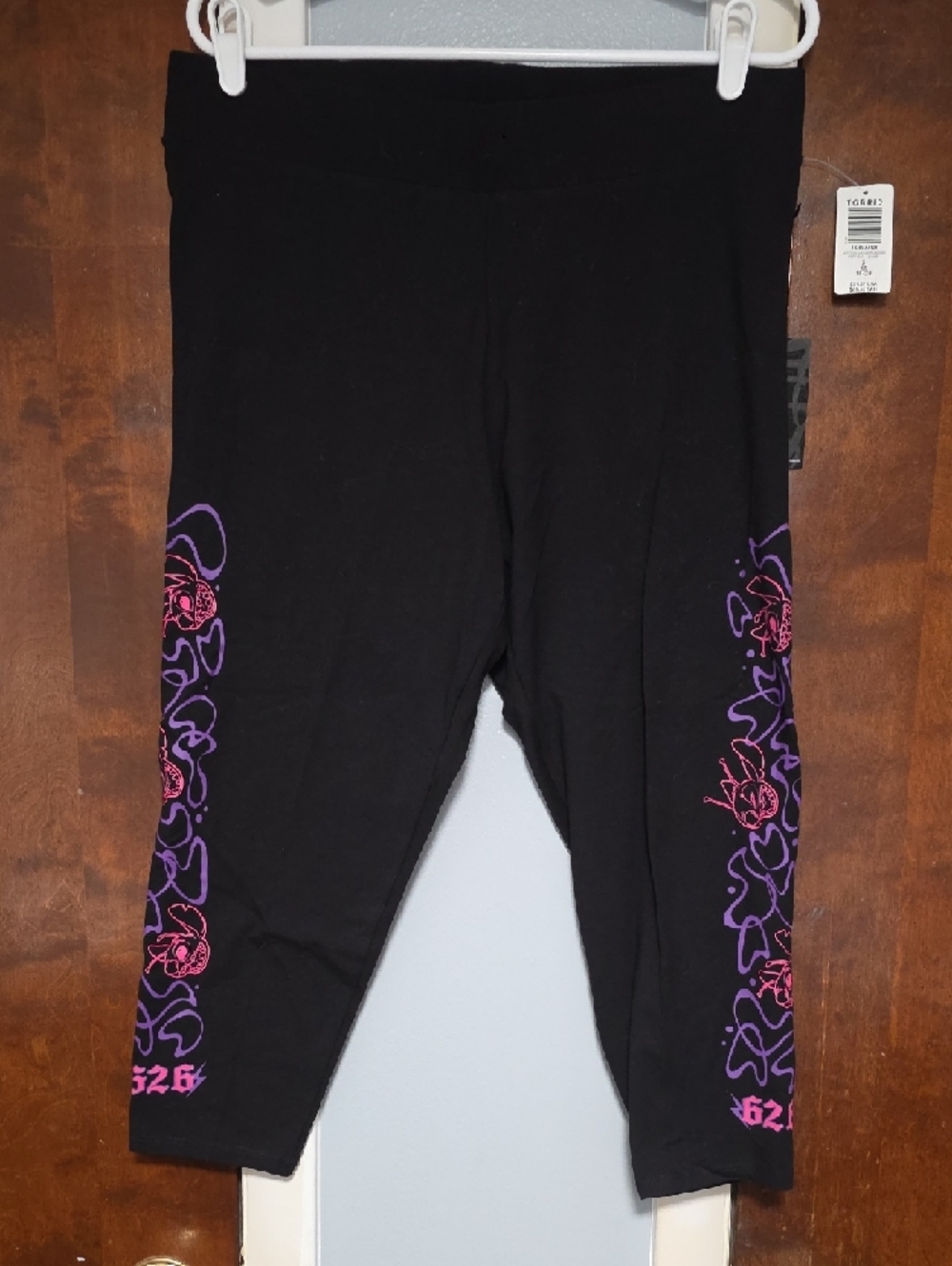 NWT SIZE 2 Torrid Black Crop Stitch Leggings, No Pockets